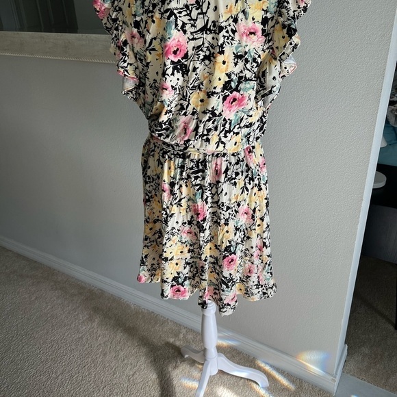 Ralph Lauren: Women Floral two tier dress with double tier flutter sleeves. Sz M - Picture 4 of 11